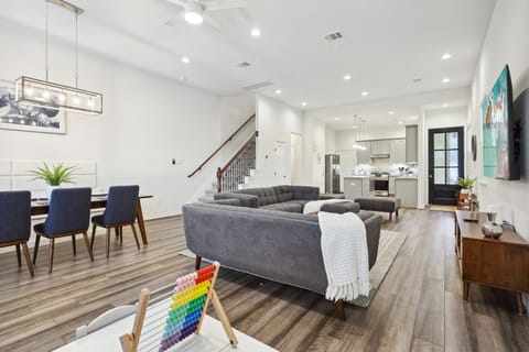 Luxurious Living and Dining Room