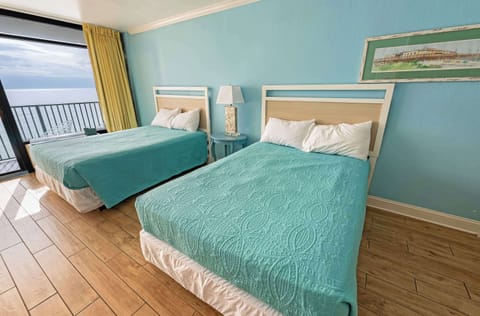 Stunning Bedroom Beautifully Decorated with Amazing Views 💫✨
