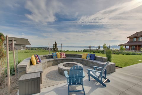 Garden City Vacation Rental | 4BR | 3BA | 2,580 Sq Ft | Stairs Required