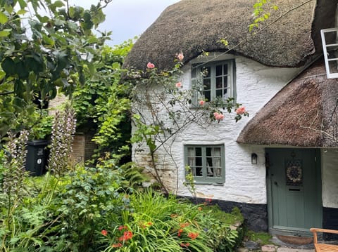 Cottage | Exterior detail