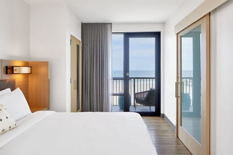 Studio Suite, Multiple Beds, Balcony, Oceanfront | Pillowtop beds, in-room safe, desk, laptop workspace