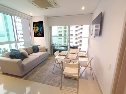 living room with eating table