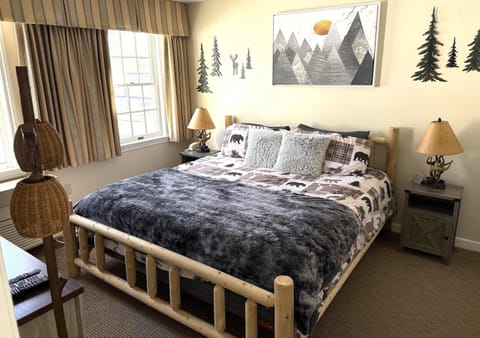 Beautiful Log Cabin Decor with New Furnishings and Bedding