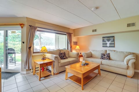 Lake Harmony Vacation Rental | 2BR | 2BA | Steps to Enter | 1,400 Sq Ft