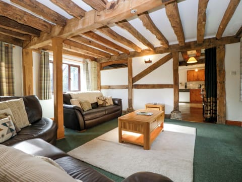 Cottage | Living area