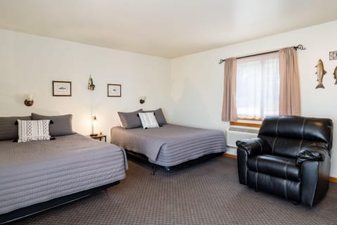 Two queen beds and a nice recliner