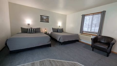 Two queen beds