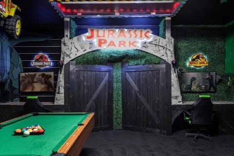 Jurassic Park Game Themed Room 
