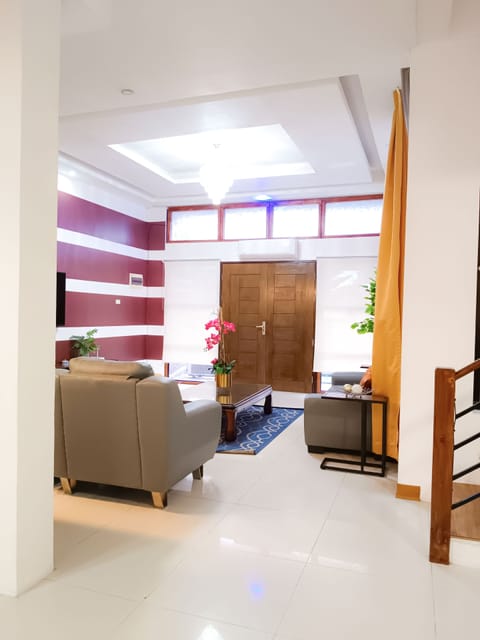 Grand Villa, 4 Bedrooms | Living area | 40-inch LED TV with digital channels, TV