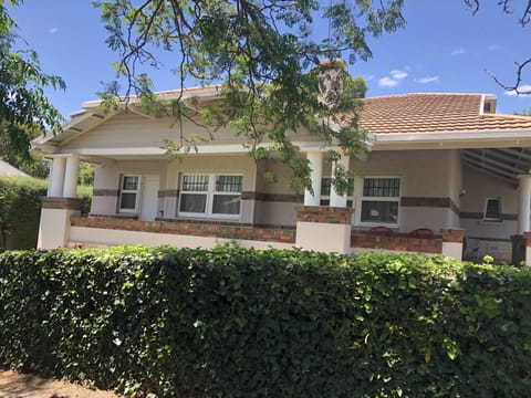 Street view of Poppy’s Place.