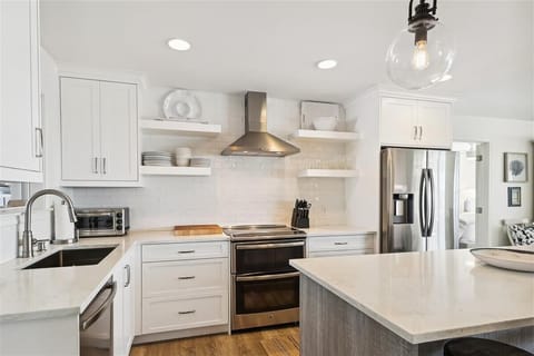 Modern Gourmet Kitchen