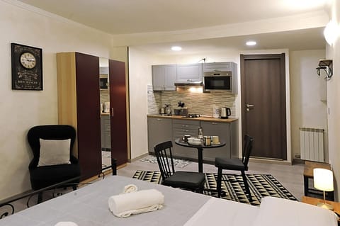 House | 1 bedroom