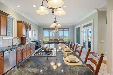 Open kitchen space that is fully equipped.