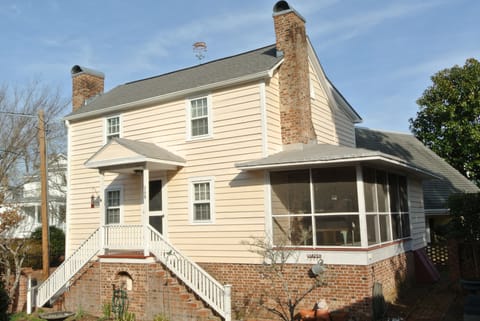 Historic Coor-Bishop Dependency.  Updated w/ new furniture, beds and amenities. 
