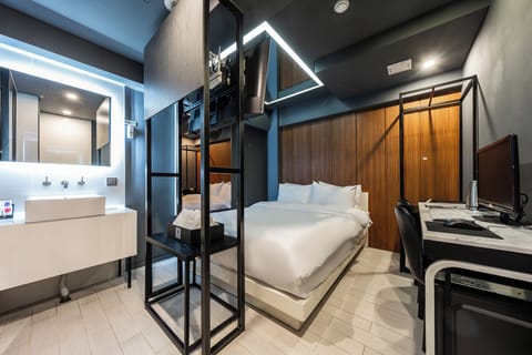 Standard Double Room | Minibar, soundproofing, free WiFi, bed sheets