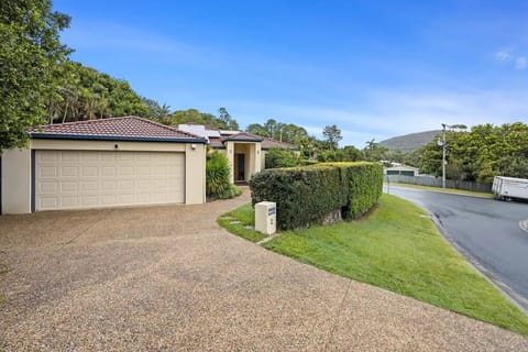 Beutifully refurbished 4 bedroom home in peaceful  central location.