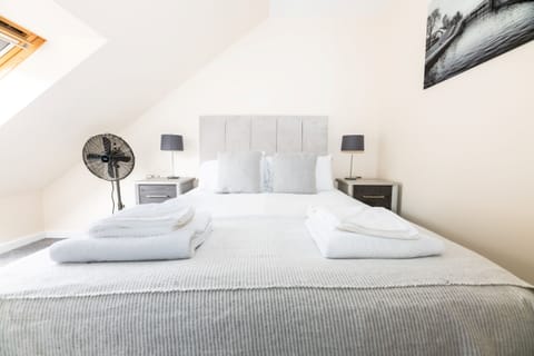 Comfort Double or Twin Room | Premium bedding, individually furnished, free WiFi, bed sheets