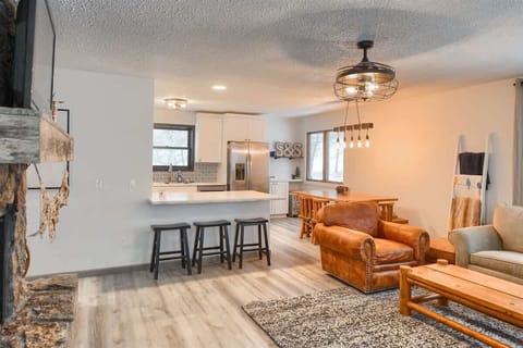Kitchen counter seating