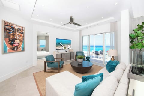 Modern and luxe interiors with forever blue ocean views. 