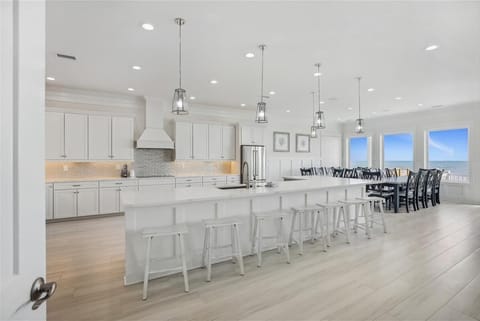 Have breakfast every morning at the bar before heading out to the beach!