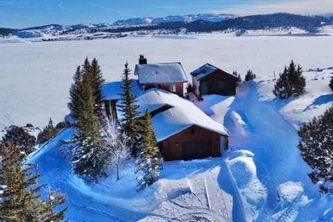 Cabin in early January