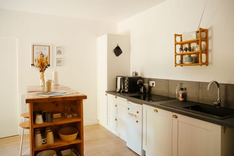 Shared kitchen facilities