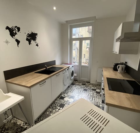 kitchen tea/coffee maker