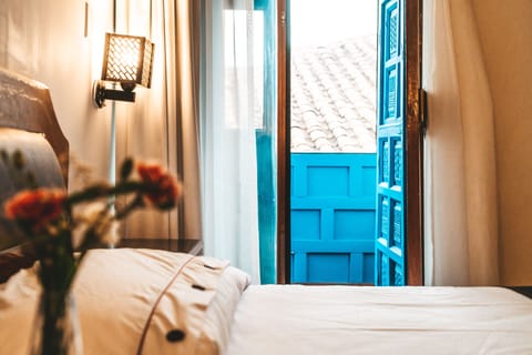 Exclusive Twin Room | In-room safe, soundproofing, free WiFi