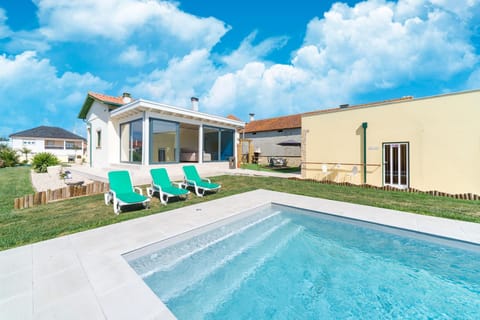 Holiday Home Swimming Pool