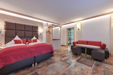 Deluxe Room | In-room safe, free WiFi, bed sheets