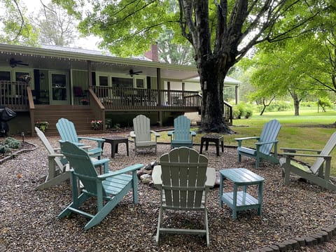 Enjoy the fire pit close to the house and bring marshmallows for roasting. 