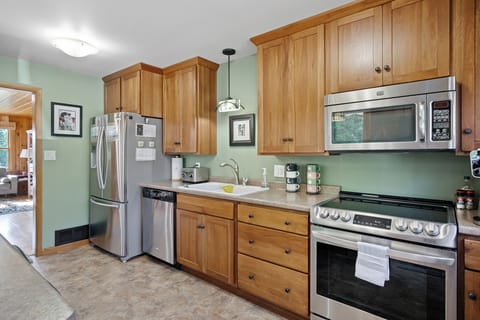 Full kitchen with update appliances.