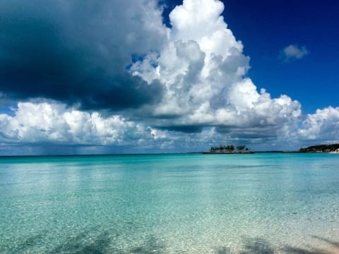 House, 4 Bedrooms | Beach