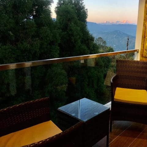 Premium Room with Mountain & Forest View | Balcony view