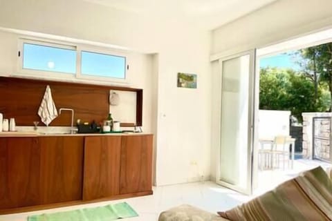 Dettaglio della cucina a scomparsa