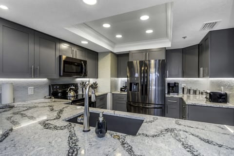 Extremely well-equipped chef's kitchen