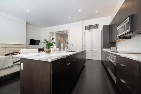 Frenchman Presidential Suite | Private kitchen | Coffee/tea maker