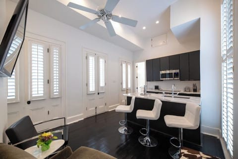 Frenchman Studio Suite | Living area | 40-inch LCD TV with cable channels, TV