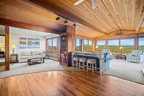 Welcome to River Rim Retreat! We hope we get to host you at this unforgettable Redmond rental!