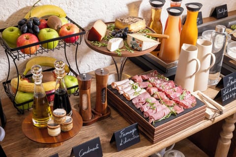 Daily buffet breakfast for a fee