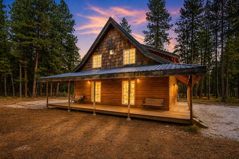 Cabin, 4 Bedrooms | Exterior
