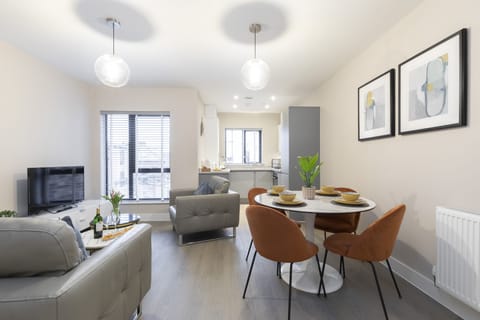 Apartment | Living area | Smart TV, Netflix, DVD player, streaming services