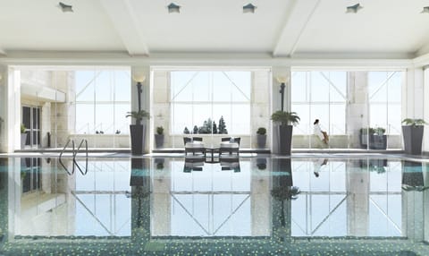 Outdoor treatment areas, sauna, hot tub, steam room, body treatments