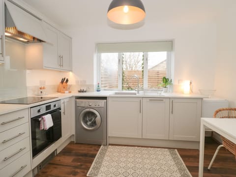 Fridge, dishwasher, electric kettle, toaster