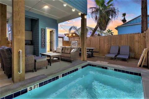 Beautiful Heated Private Pool to enjoy with your friends and family!
