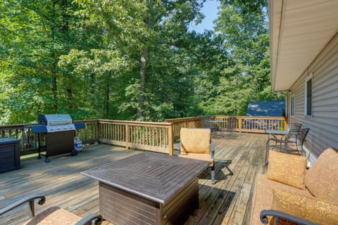 Harpers Ferry Vacation Rental | 3BR | 2BA | 1,800 Sq Ft | 2 Steps Required