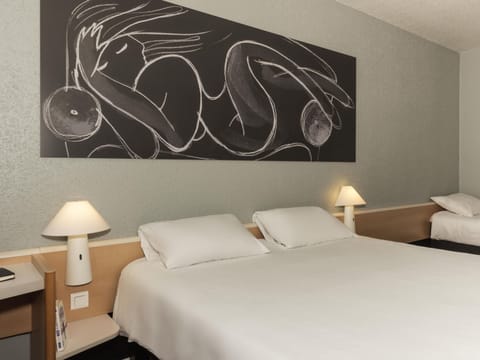 Standard Room, Multiple Beds | In-room safe, desk, blackout drapes, soundproofing