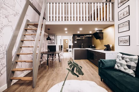 Apartment | Private kitchenette | Mini-fridge, microwave, stovetop, dishwasher