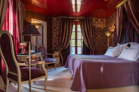 Comfort Double or Twin Room | Premium bedding, in-room safe, desk, soundproofing