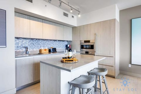 Fully-equipment kitchen